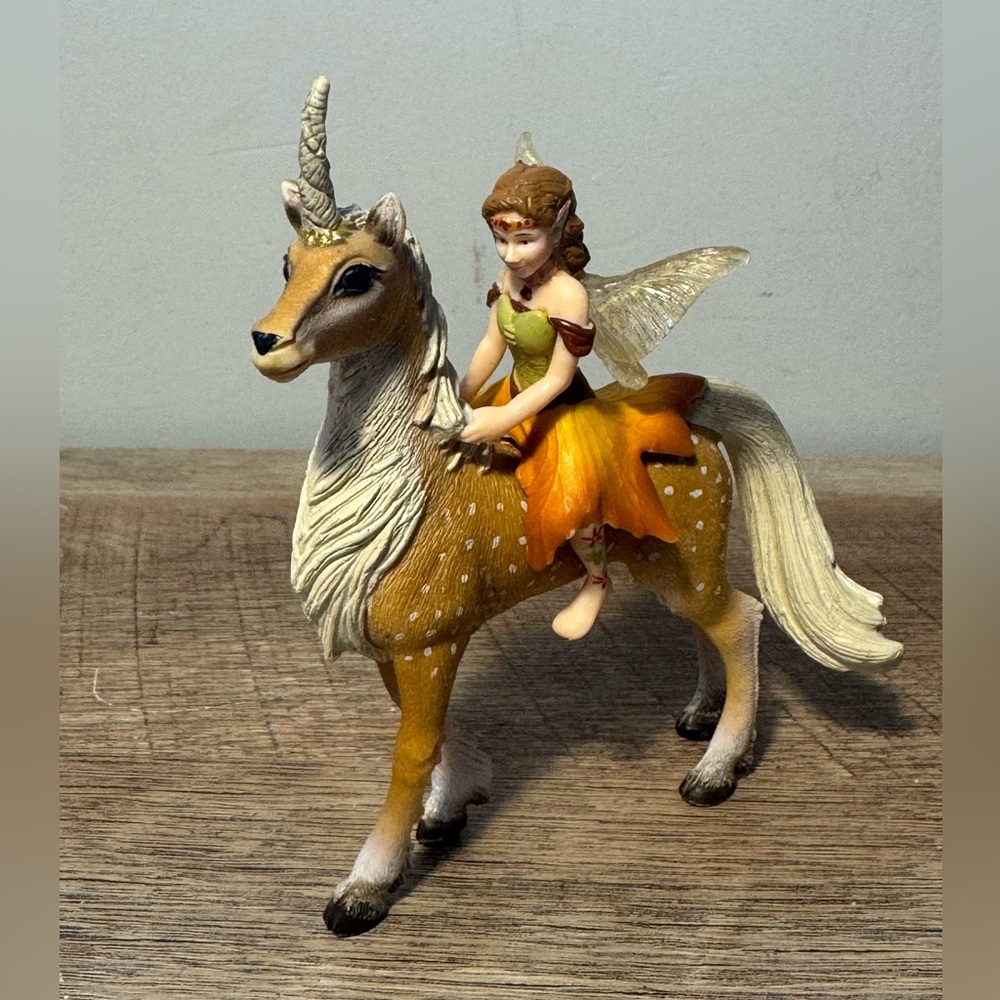 Retired Schleich Bayala 70460 Elf on Forest Unicorn Figurine Toy